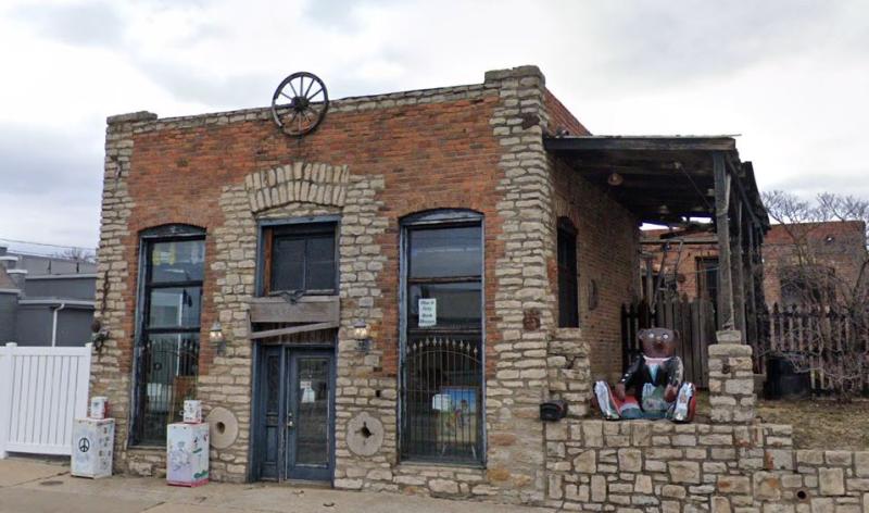 Exterior image of the Blue and Grey Shoppe